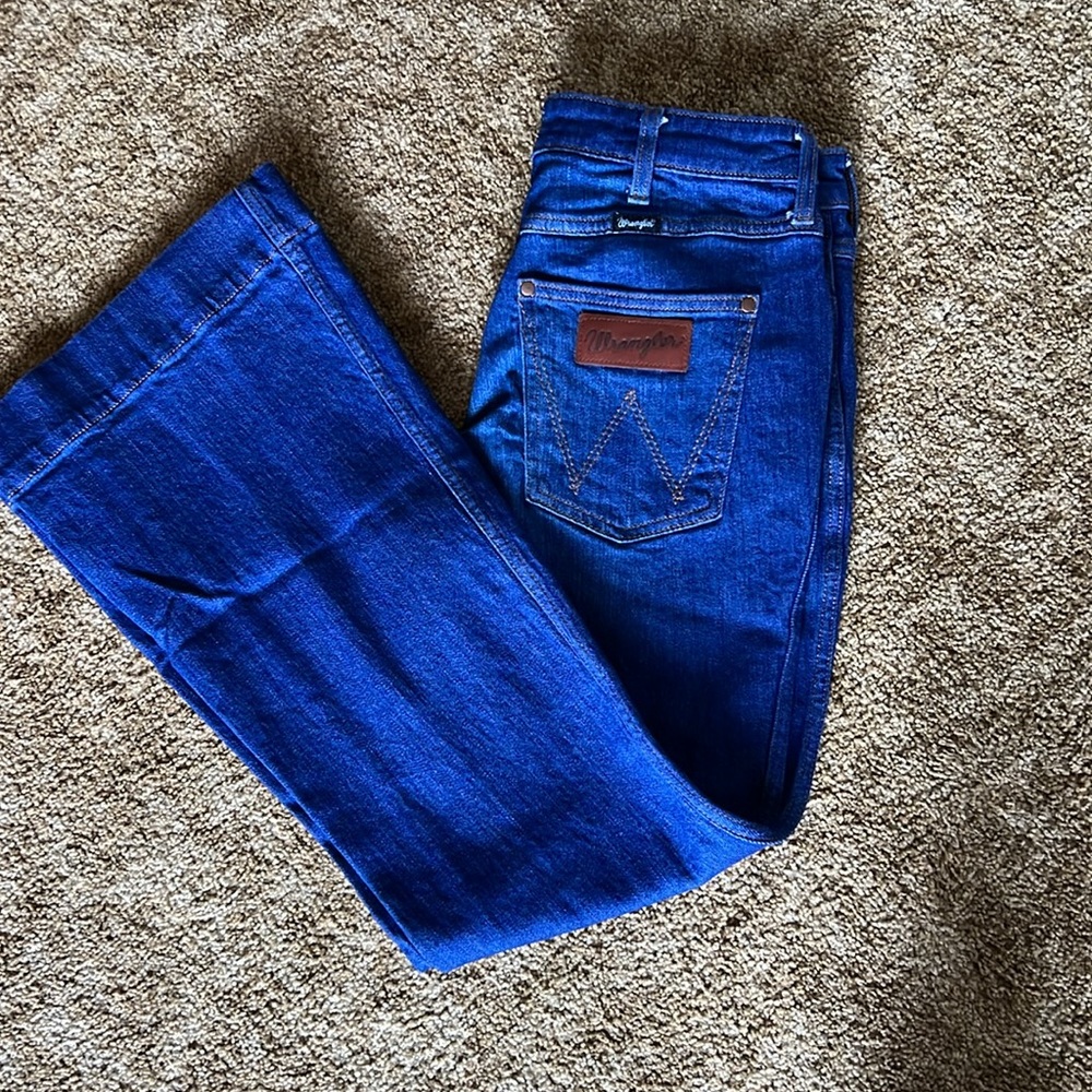 NWOT 
Wrangler Retro Bailey High Rise Trouser